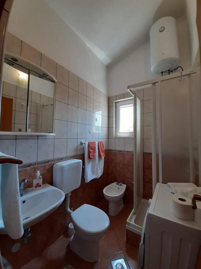 Apartments Nera Tisno Eksteriør bilde